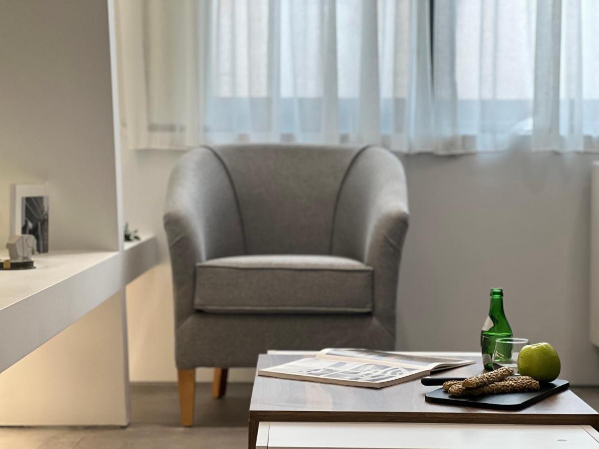 The Dazzling Glimpse Acropolis Suites 아테네 외부 사진
